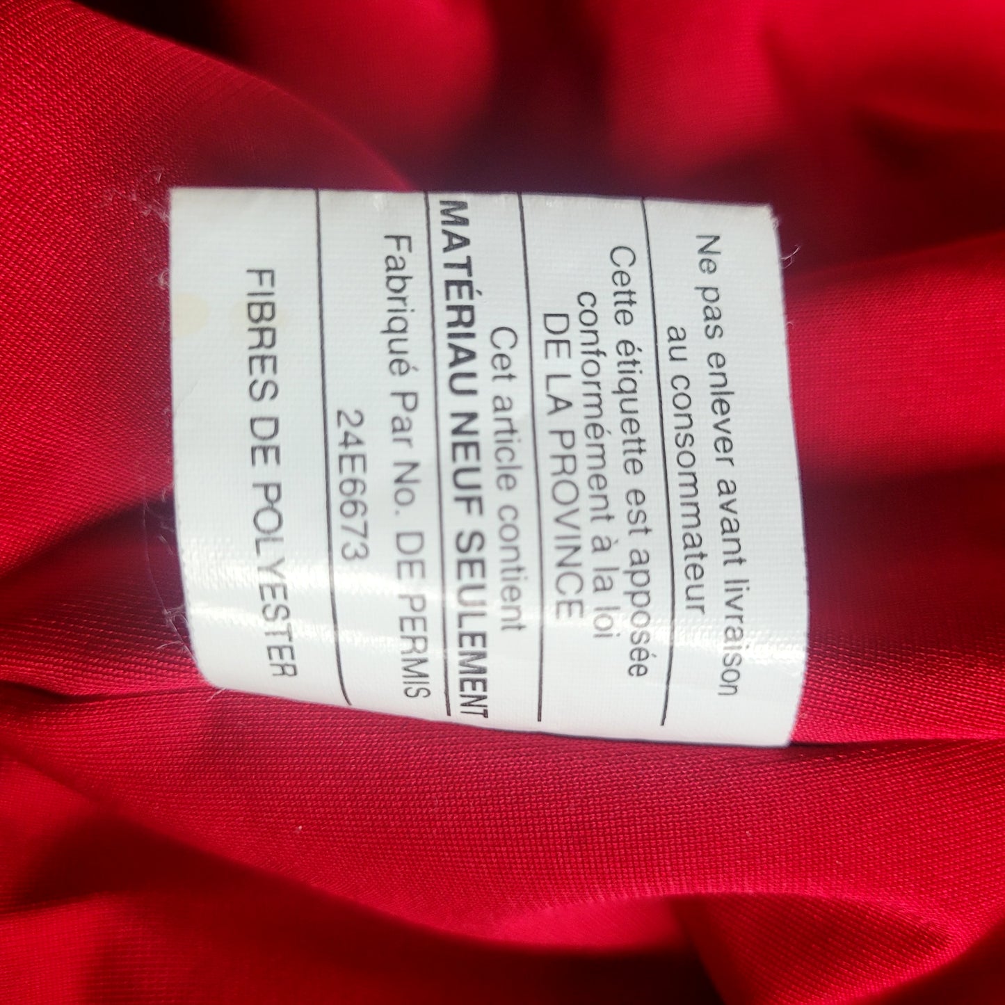 Vintage Descente Women's Insulated Ski Jacket Red Technical Winter Coat Made in Hong Kong Size: UK 10