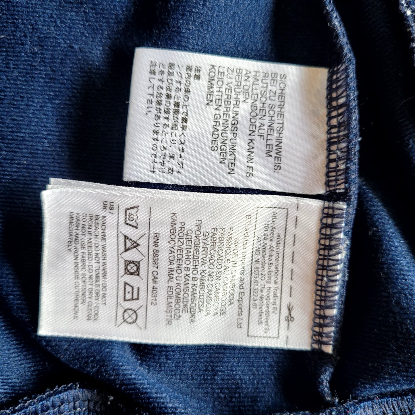 2015 Adidas Originals Navy 3-Stripes Track Top Size: Medium