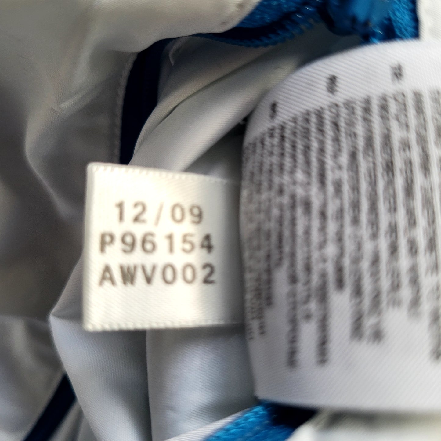 Adidas Originals Allcourt Reversible Hooded Jacket 2009 Blue/White Size: Medium