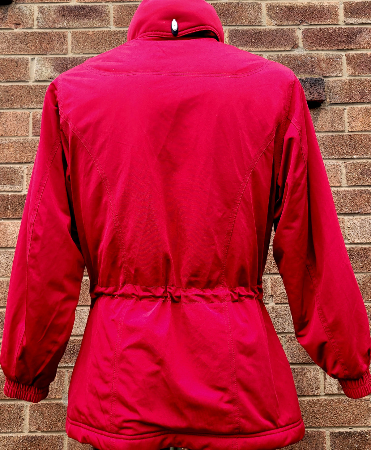 Vintage Descente Women's Insulated Ski Jacket Red Technical Winter Coat Made in Hong Kong Size: UK 10