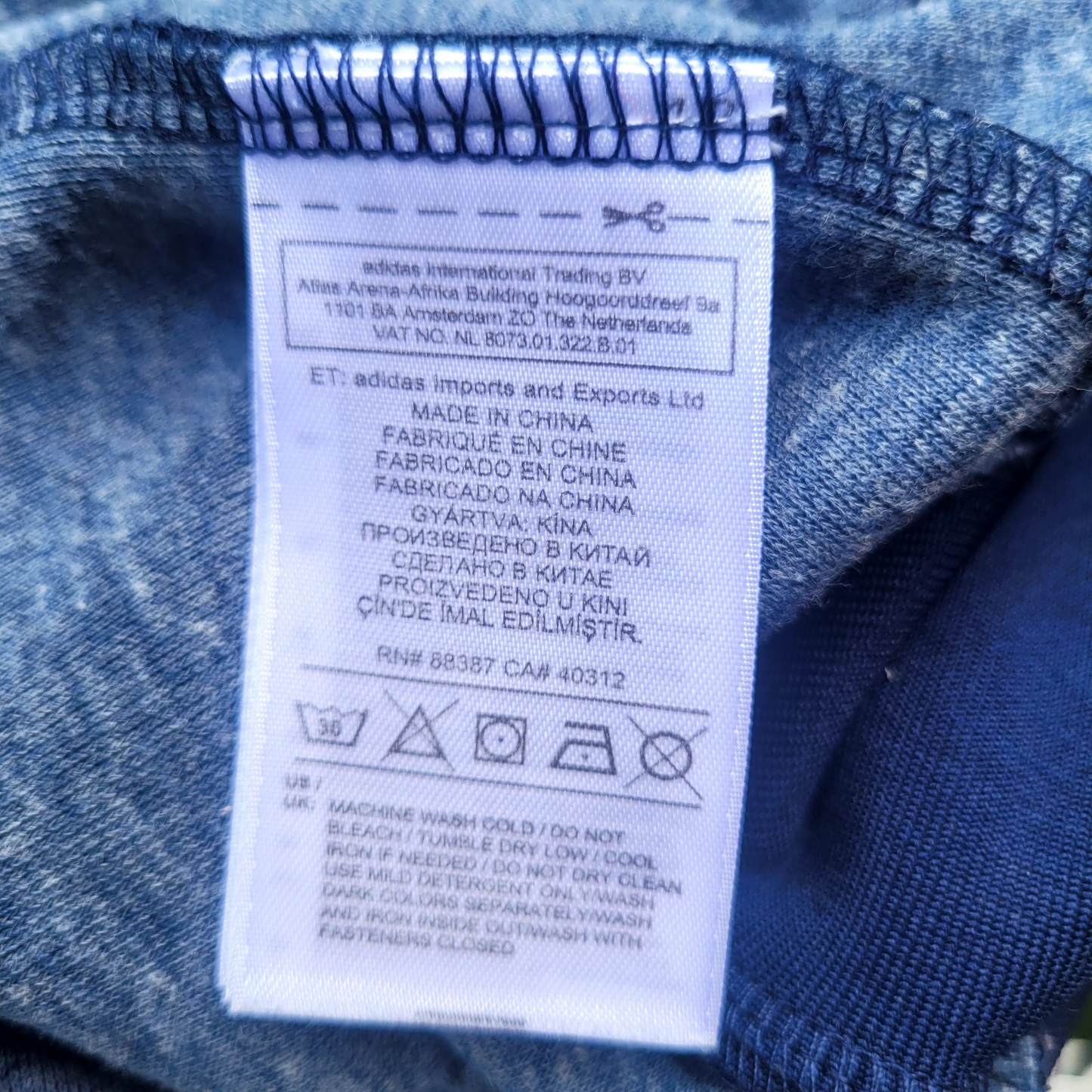 2015 Adidas Originals SST Track Top Navy Blue Trefoil 3-Stripes Track Jacket Size: Medium