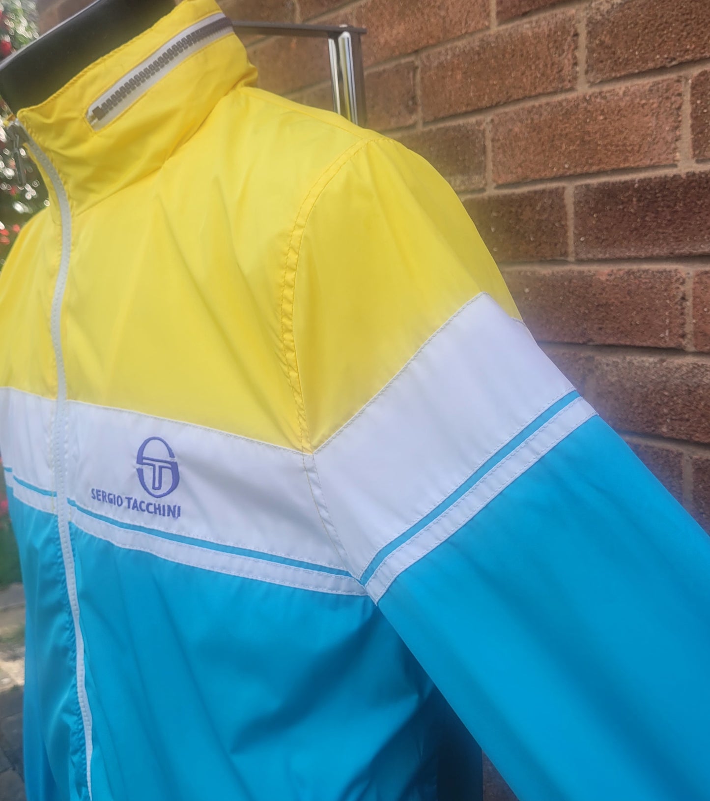 Sergio Tacchini Vintage Colour Block Windbreaker Jacket Yellow Blue White Size Medium