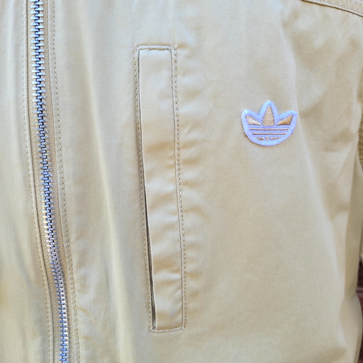 Adidas Originals Hooded Trefoil Utility Jacket Beige  Full Zip Trefoil Logo Men's Vintage Style Size: Medium