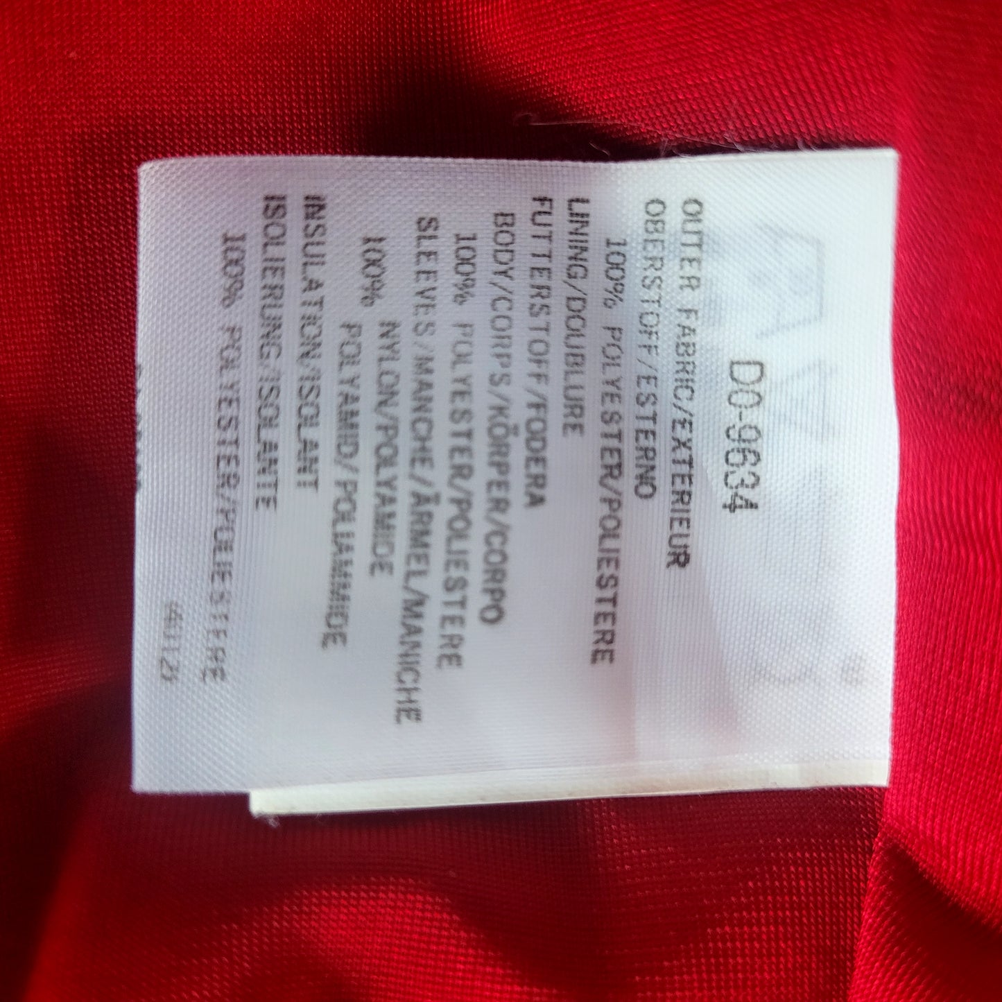 Vintage Descente Women's Insulated Ski Jacket Red Technical Winter Coat Made in Hong Kong Size: UK 10