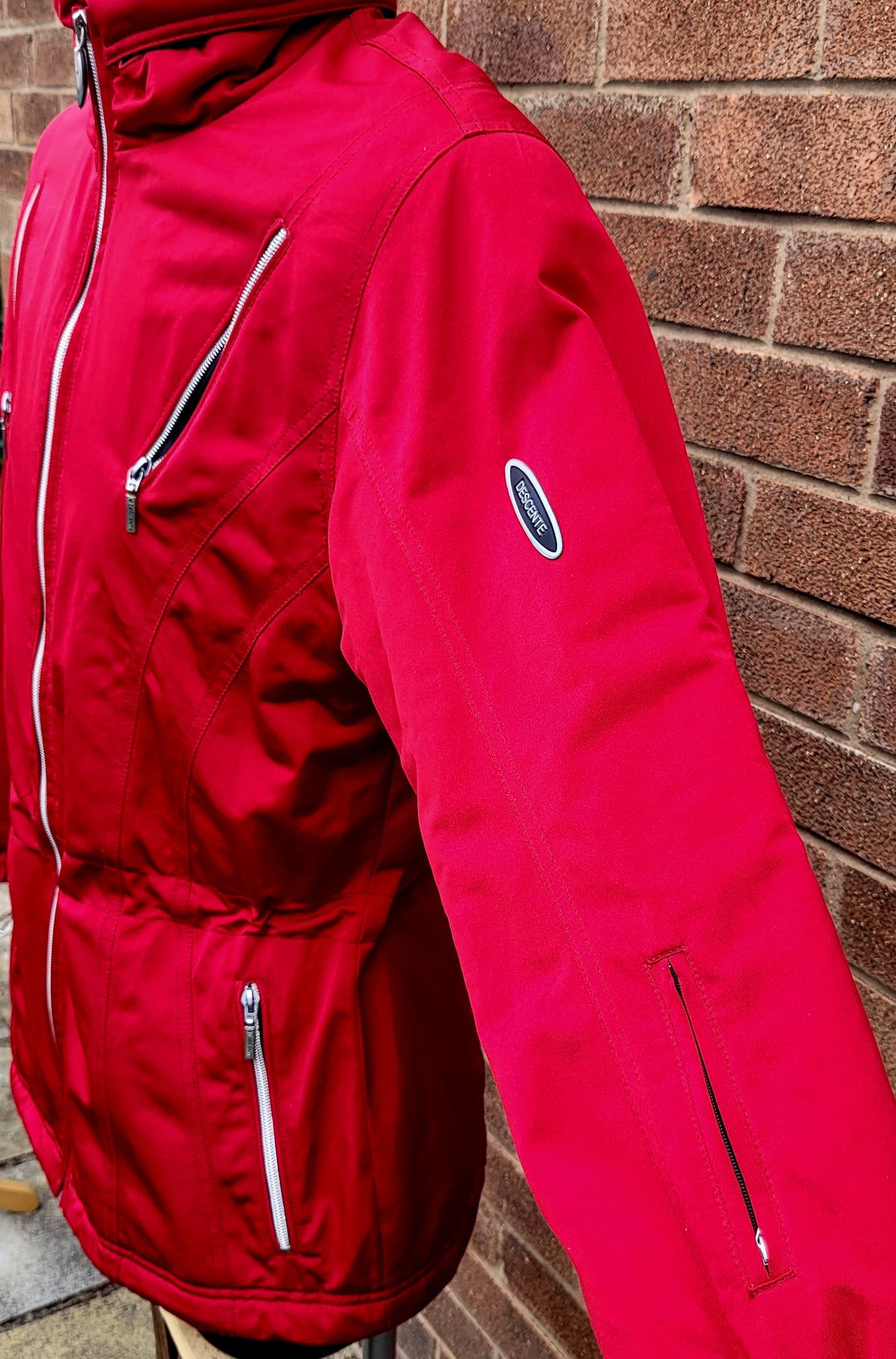 Vintage Descente Women's Insulated Ski Jacket Red Technical Winter Coat Made in Hong Kong Size: UK 10