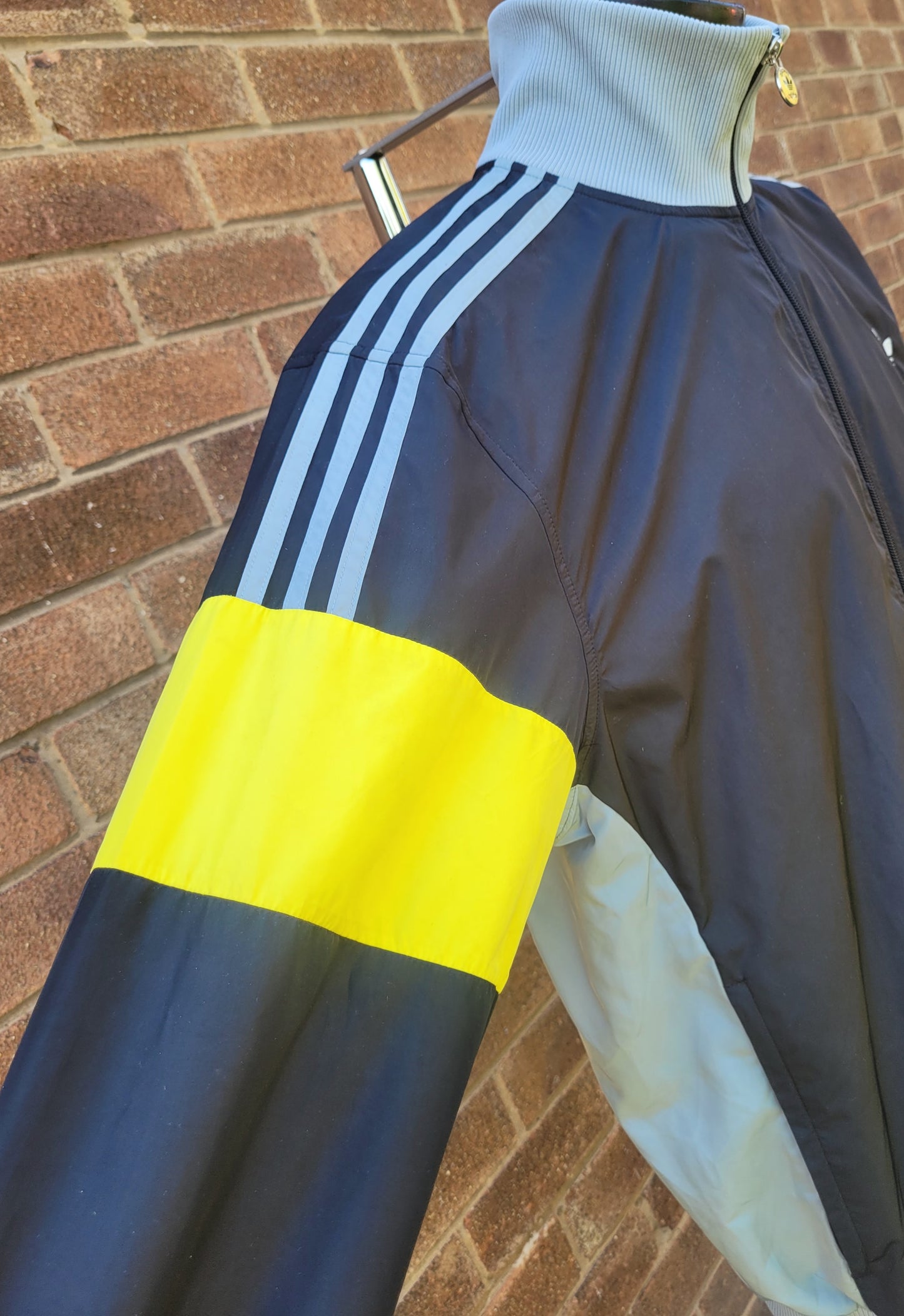 Vintage Adidas Allcourt Originals Track Jacket Black Grey Yellow Trefoil Full Zip Size: L