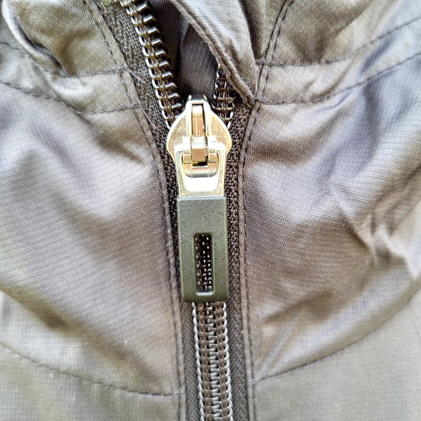 Adidas Tiro Windbreaker Jacket Navy / Olive / Beige – BNWT Primegreen – Size M