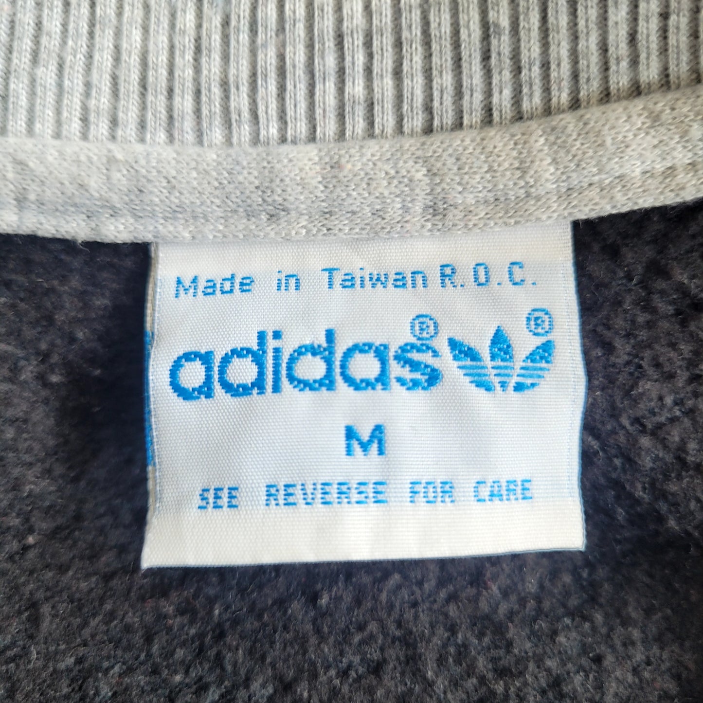 Vintage Adidas Originals Colour Block Track Jacket – Made in Taiwan Size: Medium