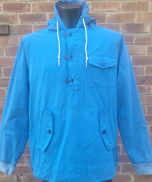 Lyle and Scott sky blue overhead smock toggle fastening ribbed cuffs 3 flapped pocket's 